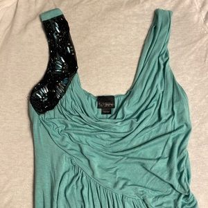 Beaded shoulder tank